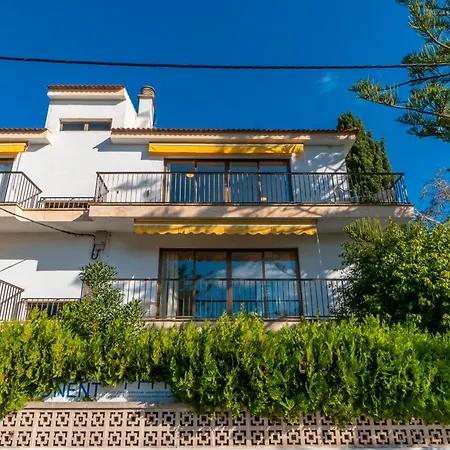 Ponent 7 Apartment *